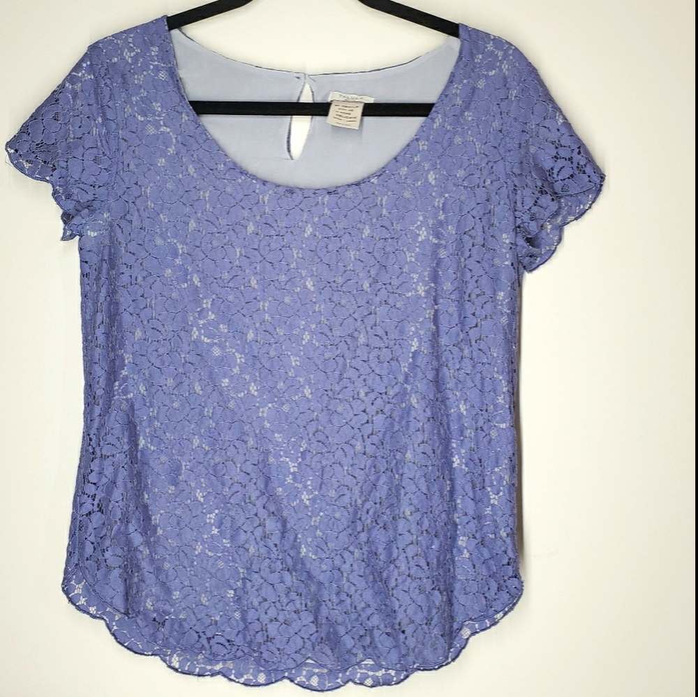 TALULA Lace Overlay Short Sleeve Size Medium